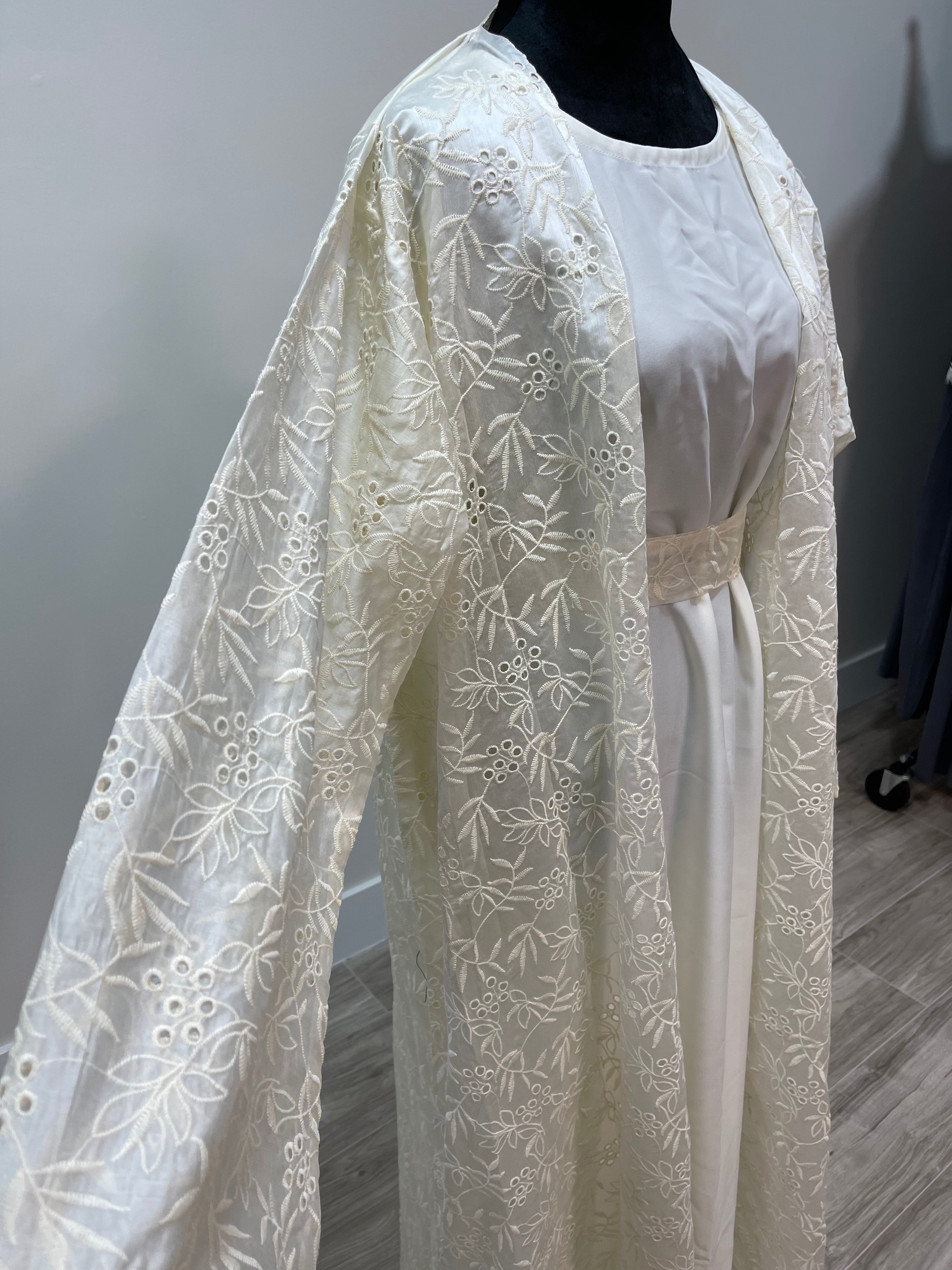 Asiyah's Collection - Abaya Luxurious 4-Piece White Silk Abaya Set