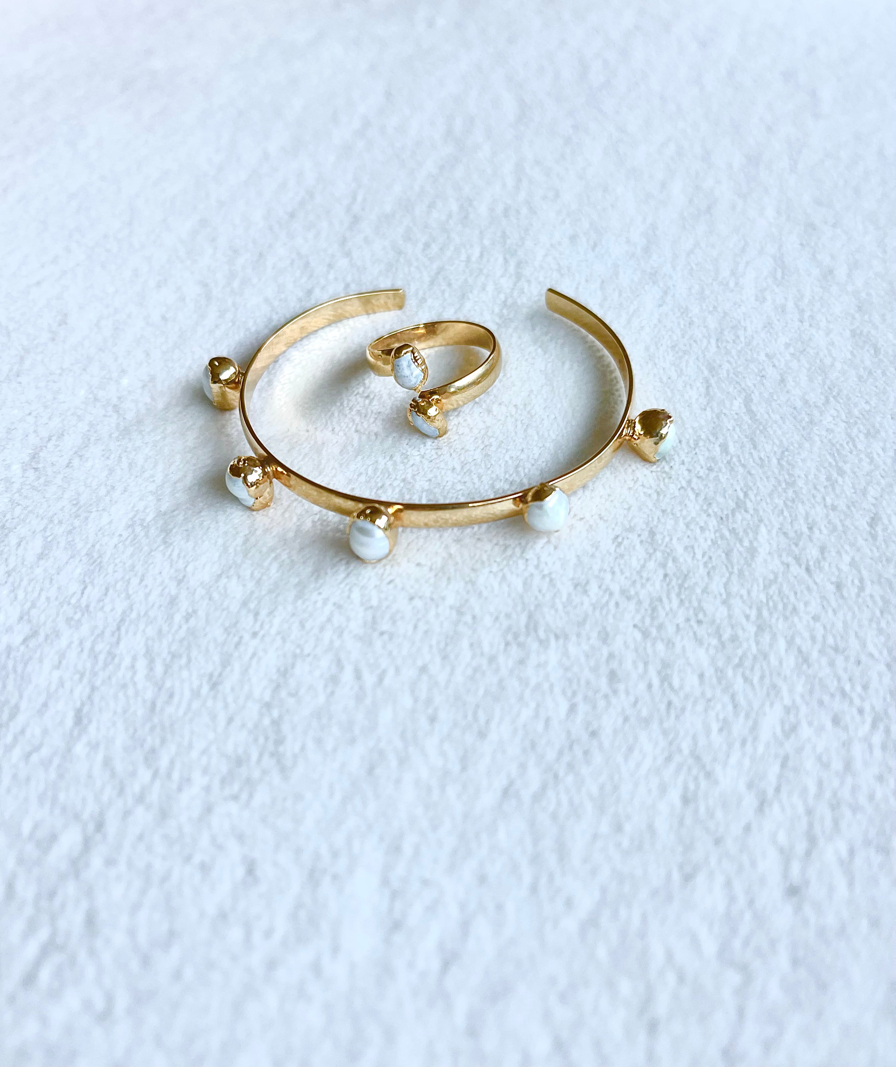 Asiyah's Collection - Handmade Pearl Set - Earring