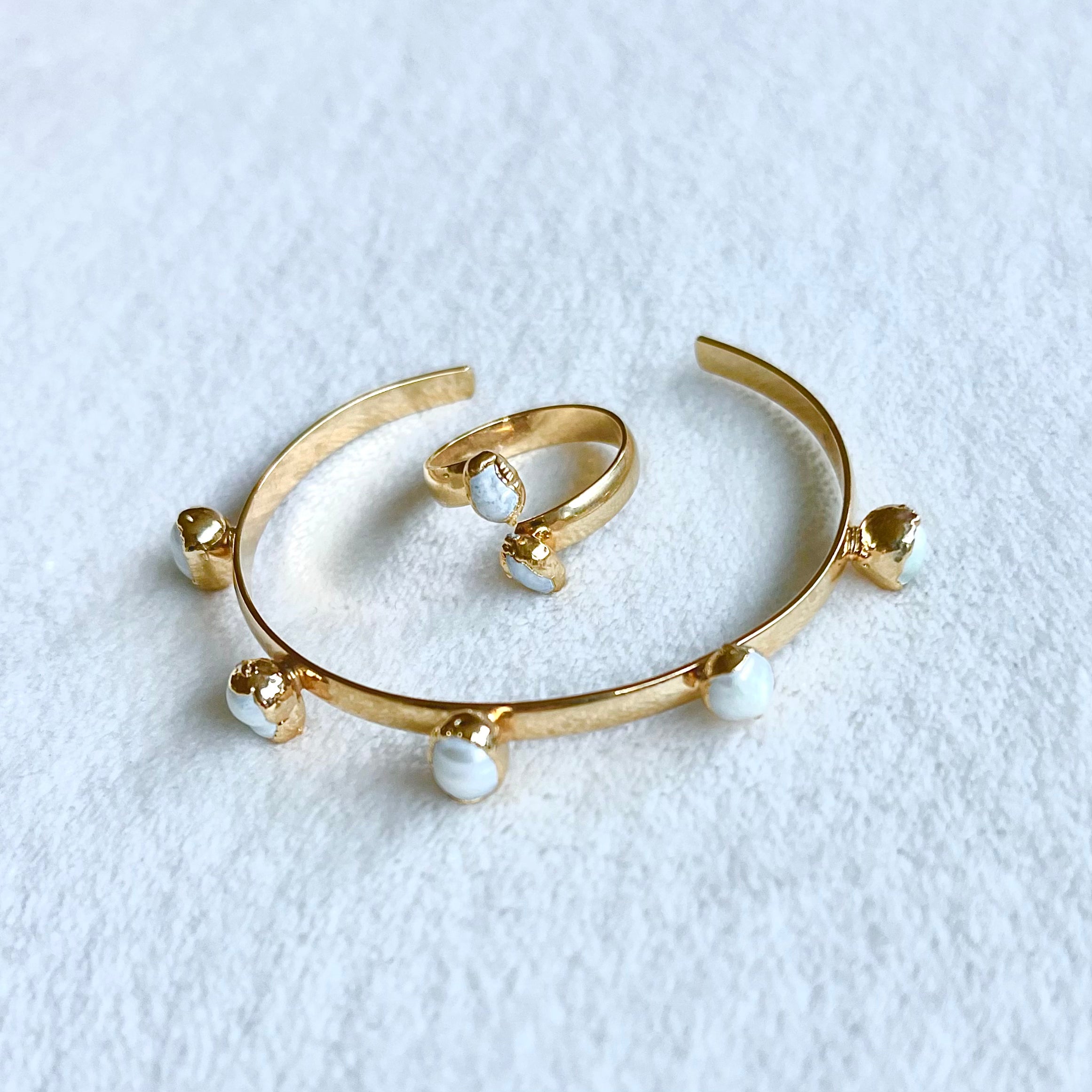 Asiyah's Collection - Handmade Pearl Set - Earring