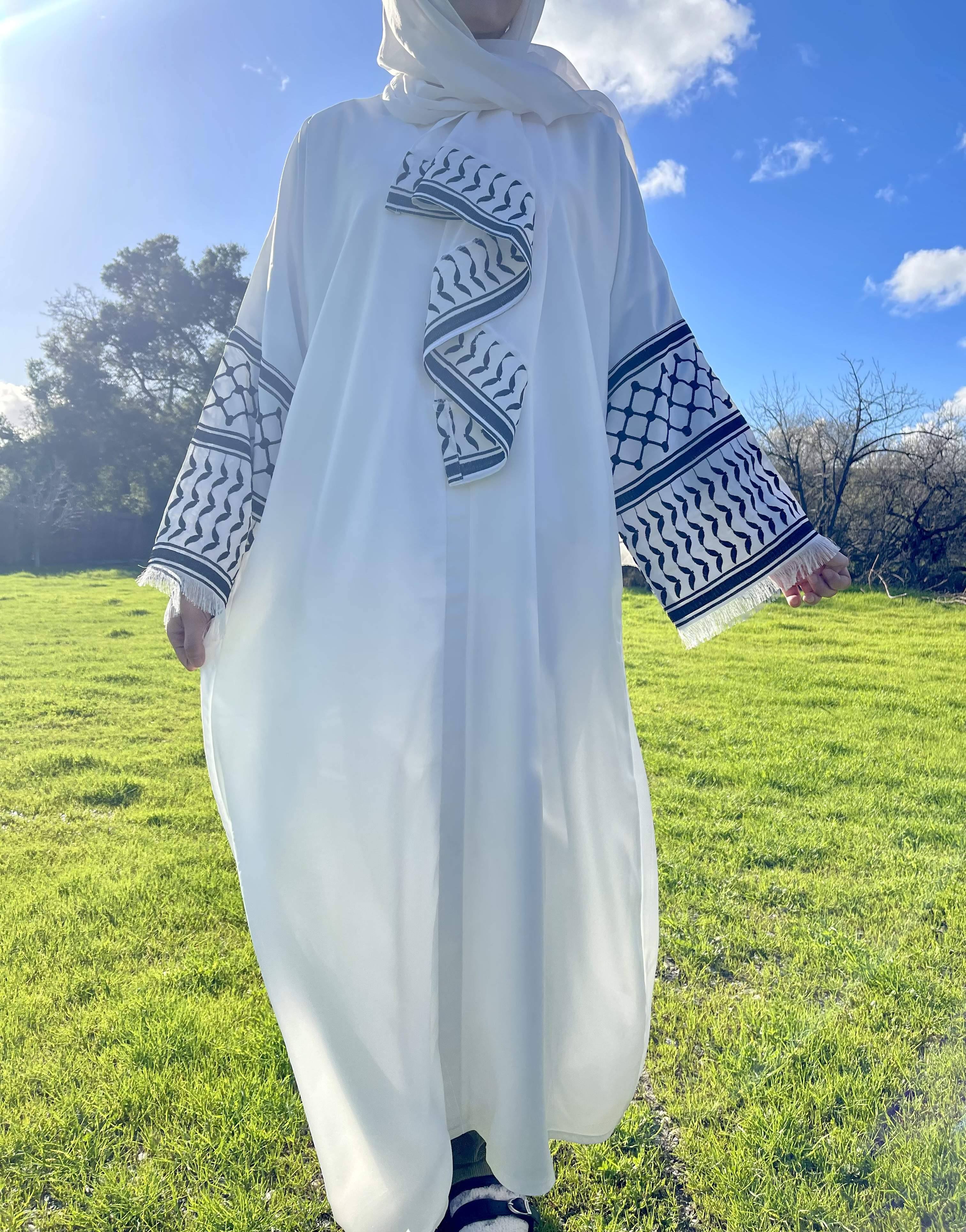 Simple kuffiyeh Abaya