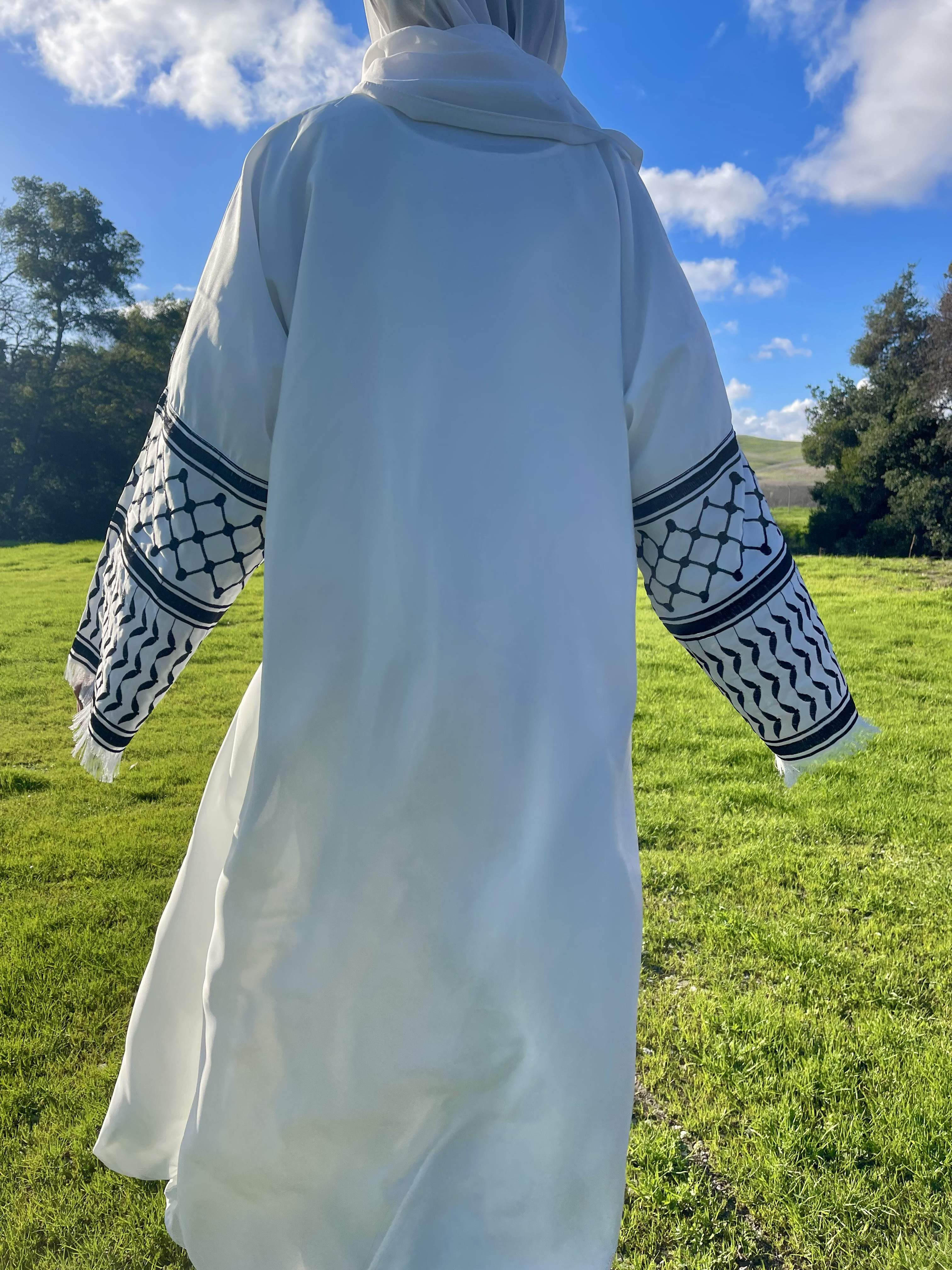 Simple kuffiyeh Abaya