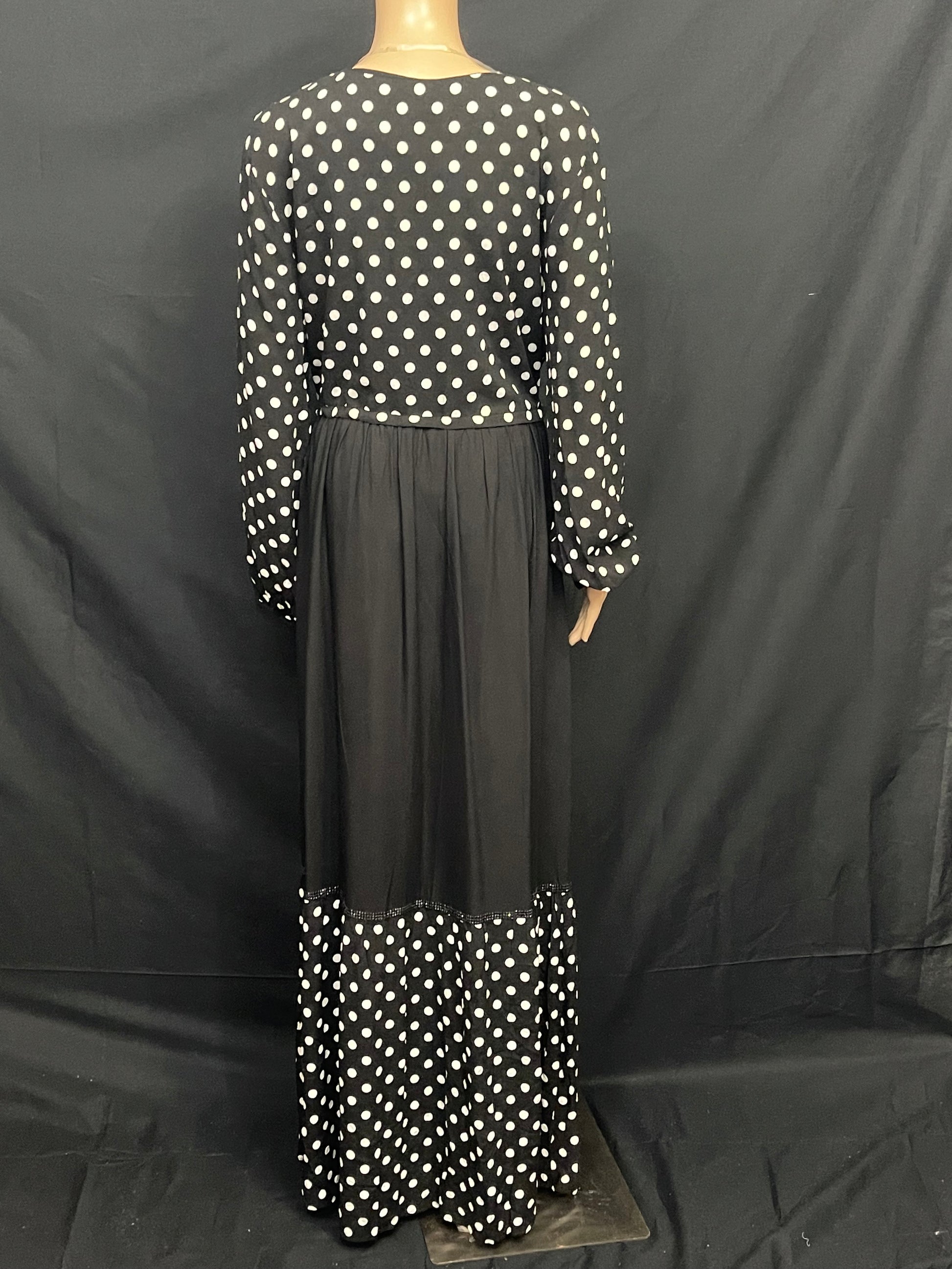 White Black Dress - Asiyah's Collection